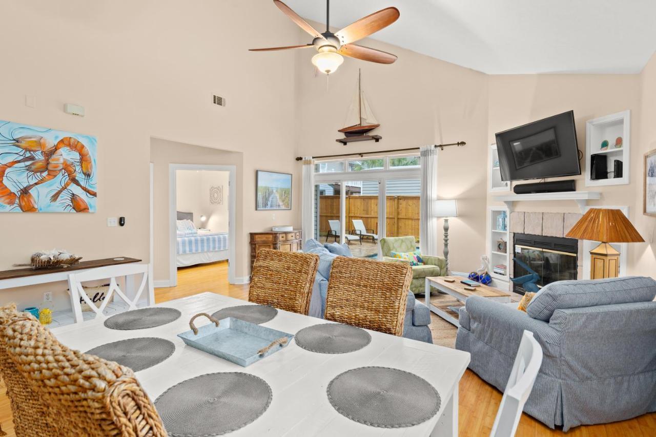 Holiday home 21816 Dolphin Ave