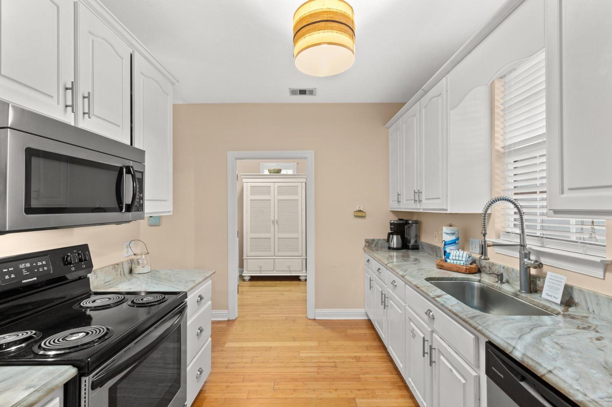 Holiday home 21816 Dolphin Ave *