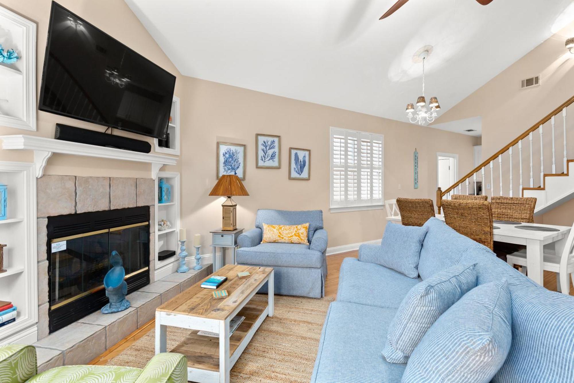 21816 Dolphin Ave Holiday home *