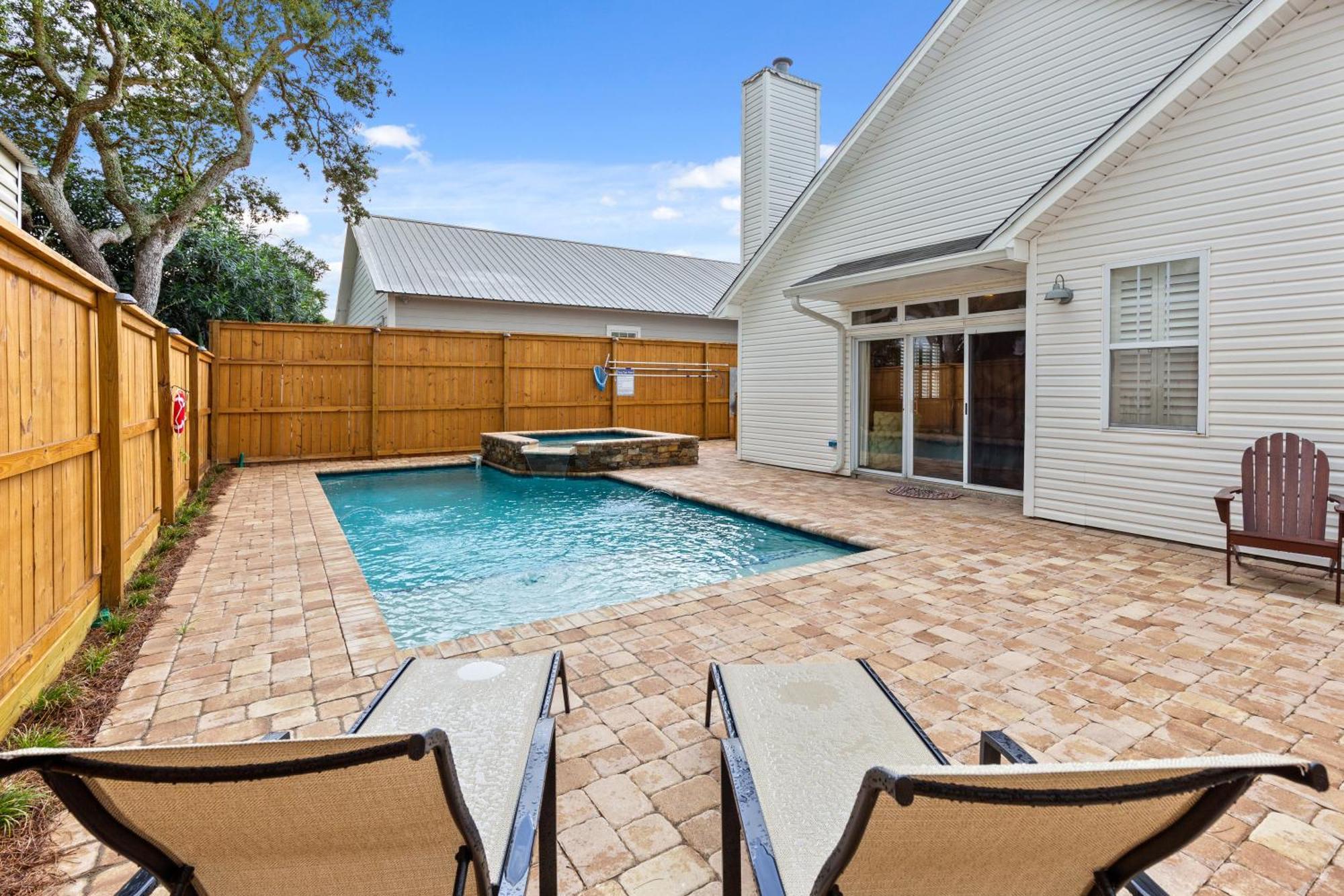 Holiday home 21816 Dolphin Ave *